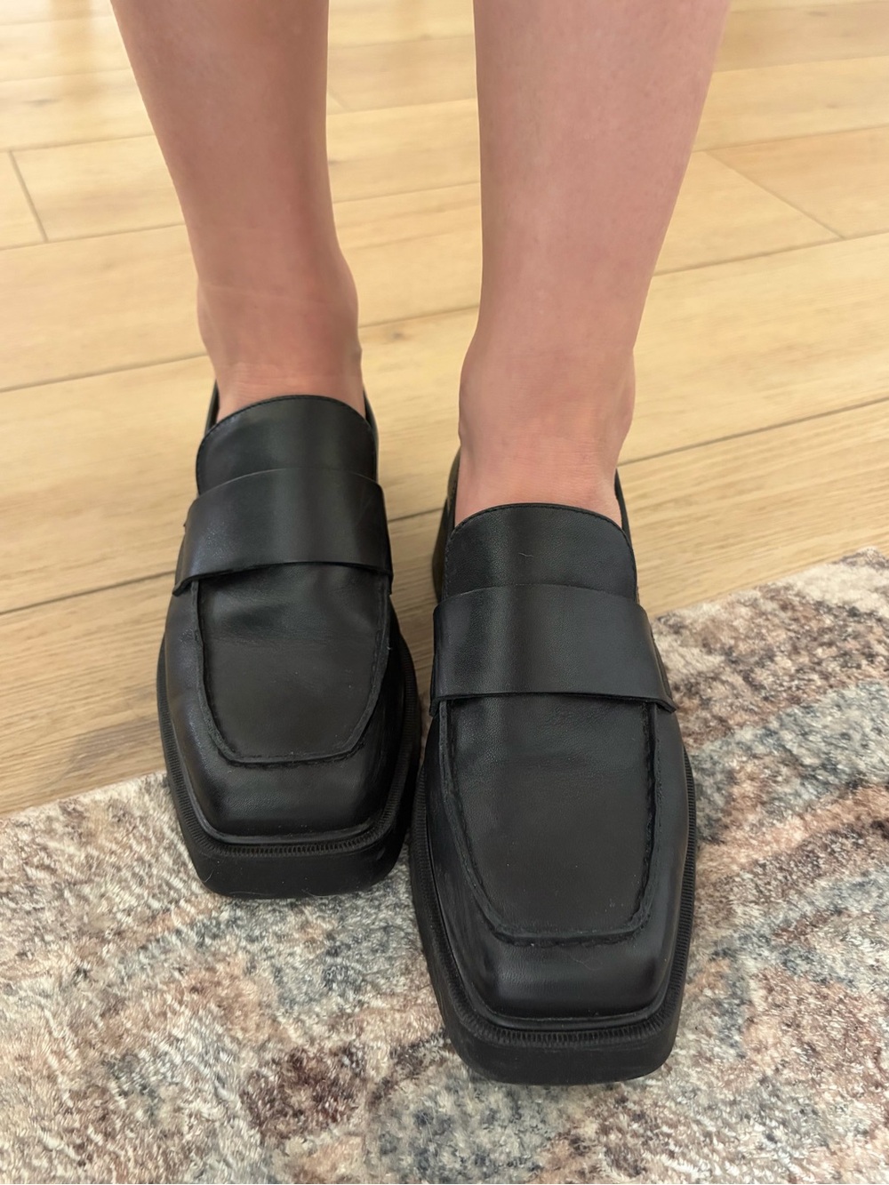 Vagabond Shoemakers Jillian Black Leather Square-Toe Penny Loafer